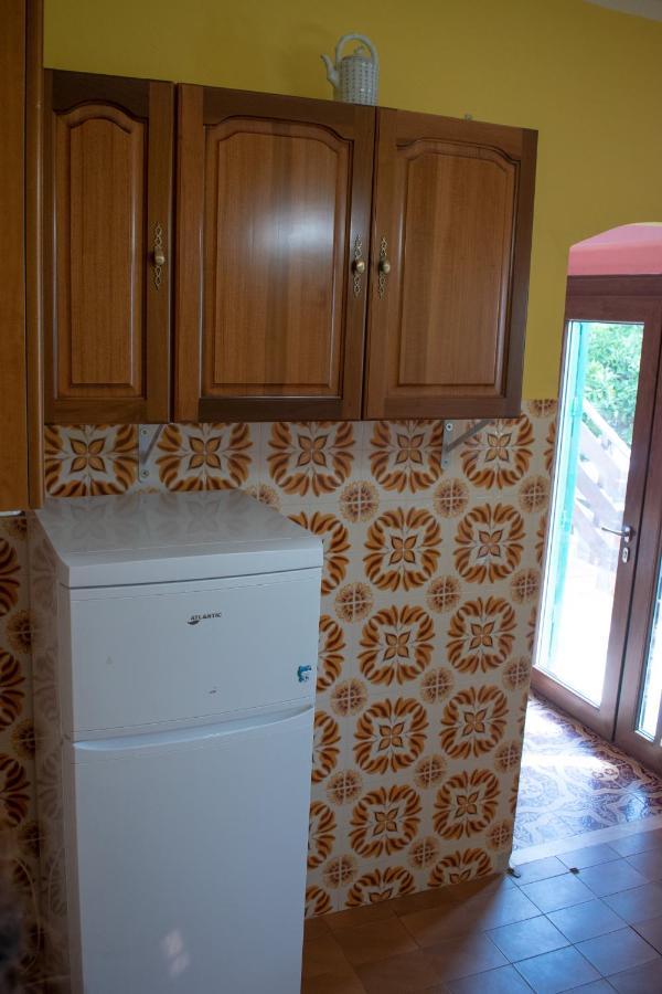 Casa Vacanze "Villa Severina" Iun R6166 R6692 カルボーニア エクステリア 写真