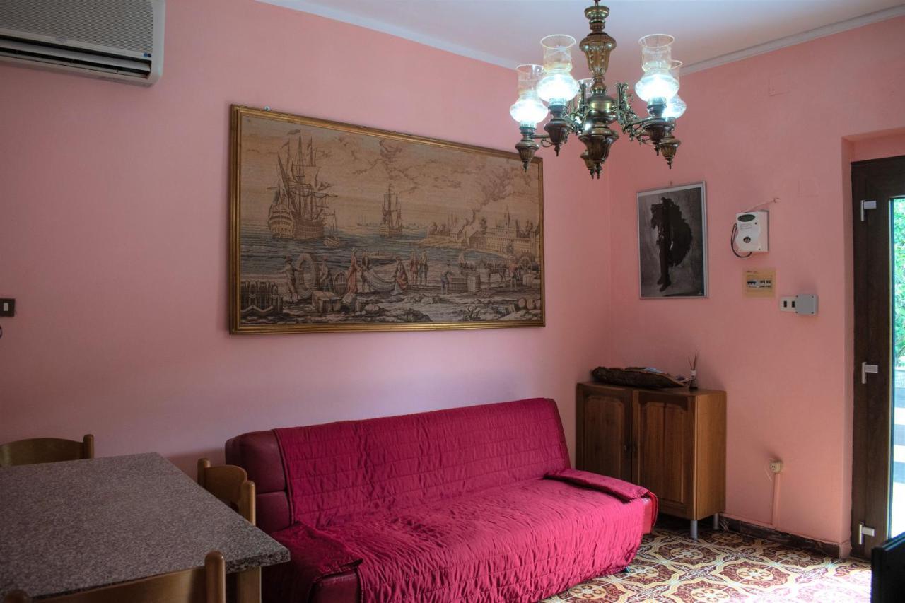 Casa Vacanze "Villa Severina" Iun R6166 R6692 カルボーニア エクステリア 写真